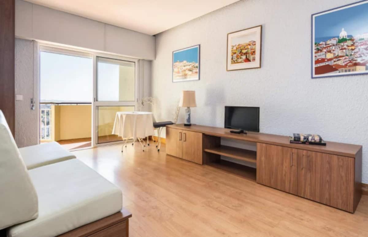 Wonderful Studio In Cascais With Sea View Kültér fotó